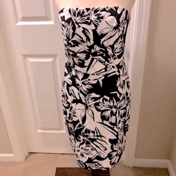 White House Black Market Dresses & Skirts - “NEW” WHBM Strapless Knee Length Sheath Dress